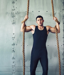 Nick Jonas: From Cutie to Stud 5da27aef27f06.jpg