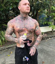 Rude and Tattooed 15 5daa1f6e3adc3.jpg