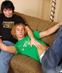 Casey and Ethan 5db09a3ea06b8.jpg