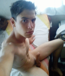 Boys with Phones 18 5dba4c4a37aca.jpg