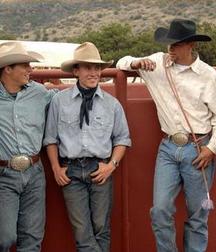 A Little Bit Country 21 5dbe2827df4fa.jpg