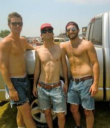 A Little Bit Country 21 5dbe2858ceff5.jpg