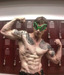 Rude and Tattooed 17 5dbe2ad0dac4a.jpg