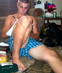 Something's Afoot 18 5dbf9939c3f79.jpg