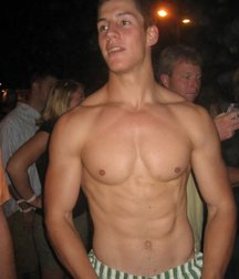 Saggin' 6 5dc2125184459.jpg