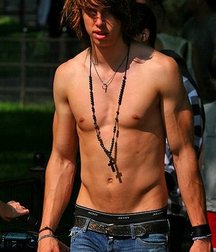 Saggin' 6 5dc2126b91f88.jpg