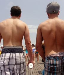 Saggin' 6 5dc2127f7d396.jpg