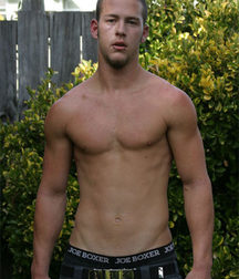 Saggin' 6 5dc2129335819.jpg