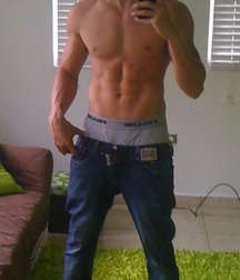 Saggin' 6 5dc212a3525e7.jpg