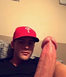 Boys with Phones 19 5dc2172948a47.jpg