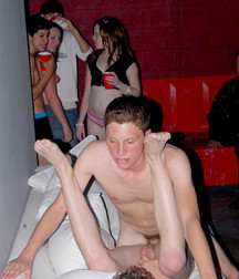 Stemming the Rose 9 5dc396c6b8e34.jpg