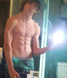 Saggin' 7 5dc4e310b65af.jpg