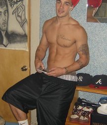Saggin' 7 5dc4e32dd4fd6.jpg