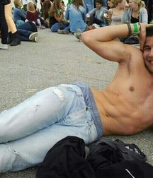 Saggin' 8 5dc8d97a32a10.jpg