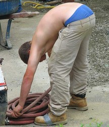 Saggin' 8 5dc8d9a69d92e.jpg