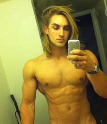 Luscious Locks 14 5dccae6737e56.jpg