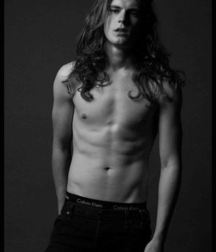 Luscious Locks 14 5dccae76021e9.png