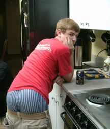 Saggin' 9 5dccafff45393.jpg