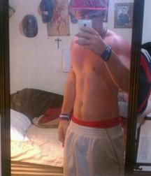 Saggin' 9 5dccb0a4da85a.jpg