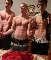 Saggin' 9 5dccb0ca1fae2.jpg