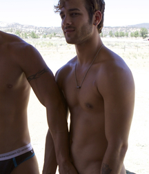 Helping Hands 9 5dd094bcc9d09.jpg