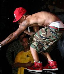 Saggin' 10 5dd2e4bb63790.jpg
