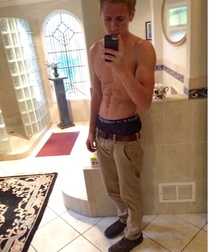 Saggin' 10 5dd2e50ca8d96.jpg