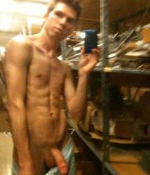 Boys with Phones 21 5dd2e73942da5.jpg