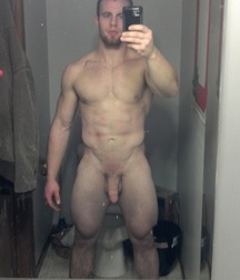 Boys with Phones 21 5dd2e73ac47fc.jpg