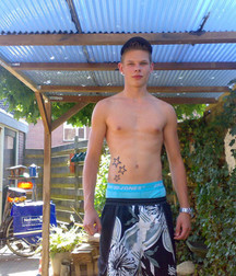 Saggin' 11 5dd5e306df044.jpg