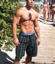 Saggin' 11 5dd5e311a656e.jpg