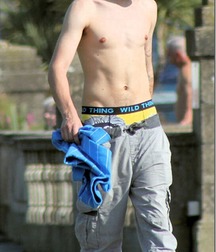 Saggin' 11 5dd5e36e1270a.jpg