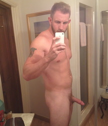 Boys with Phones 22 5dd73bedc887d.jpg