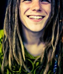 Luscious Locks 15 5dd977e2accbd.jpg