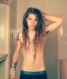 Luscious Locks 15 5dd977eaac31f.jpg
