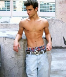 Saggin' 12 5dddd1b4c2714.jpg