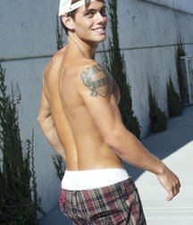 Saggin' 12 5dddd1c5abd62.jpg