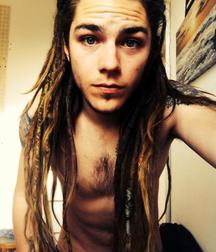 Luscious Locks 16 5de1b45bba4fd.jpg