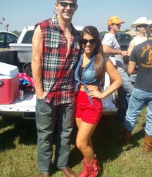 A Little Bit Country 27 5de3188c0db10.jpg