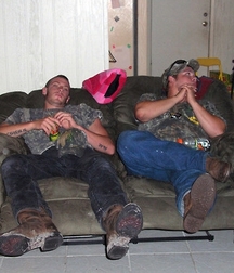 A Little Bit Country 27 5de318c340f5f.jpg