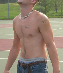 Saggin' 13 5de461524958e.jpg