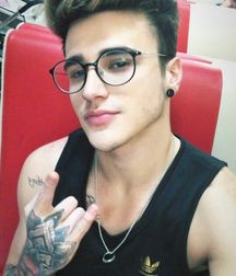 The Beauty of Men 5de9a40b6de9c.jpg