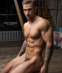 The Beauty of Men 5de9a40ce649a.jpg