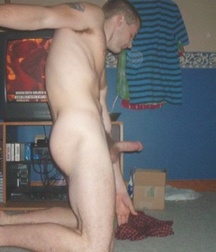Boys with Phones 25 5deee9248bd8c.jpg