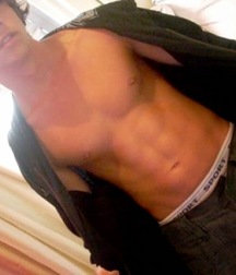 Saggin' 15 5df6f05c33f59.jpg