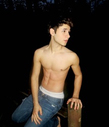Saggin' 15 5df6f061130aa.jpg