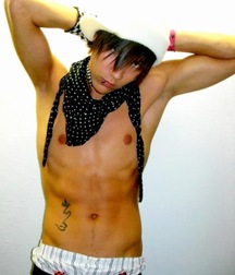 Saggin' 15 5df6f068d54d2.jpg