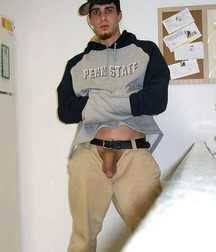 Boys with Phones 27 5dface107f48d.jpg