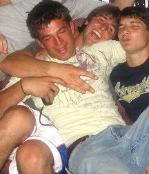 Bromance 5e13e0057b6c2.jpg