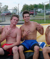 Bromance 5e13e017140c7.jpg